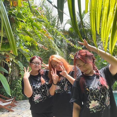 Nha Lua Homestay ニンビン エクステリア 写真