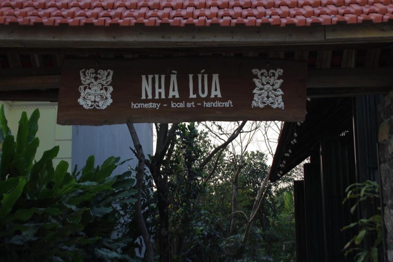 Nha Lua Homestay ニンビン エクステリア 写真