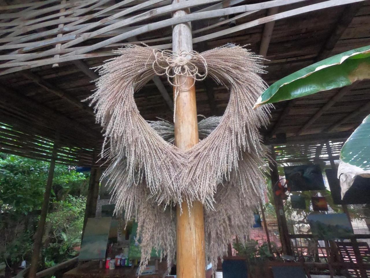 Nha Lua Homestay ニンビン エクステリア 写真
