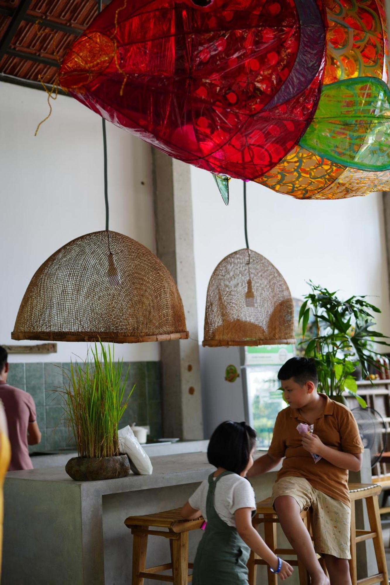 Nha Lua Homestay ニンビン エクステリア 写真