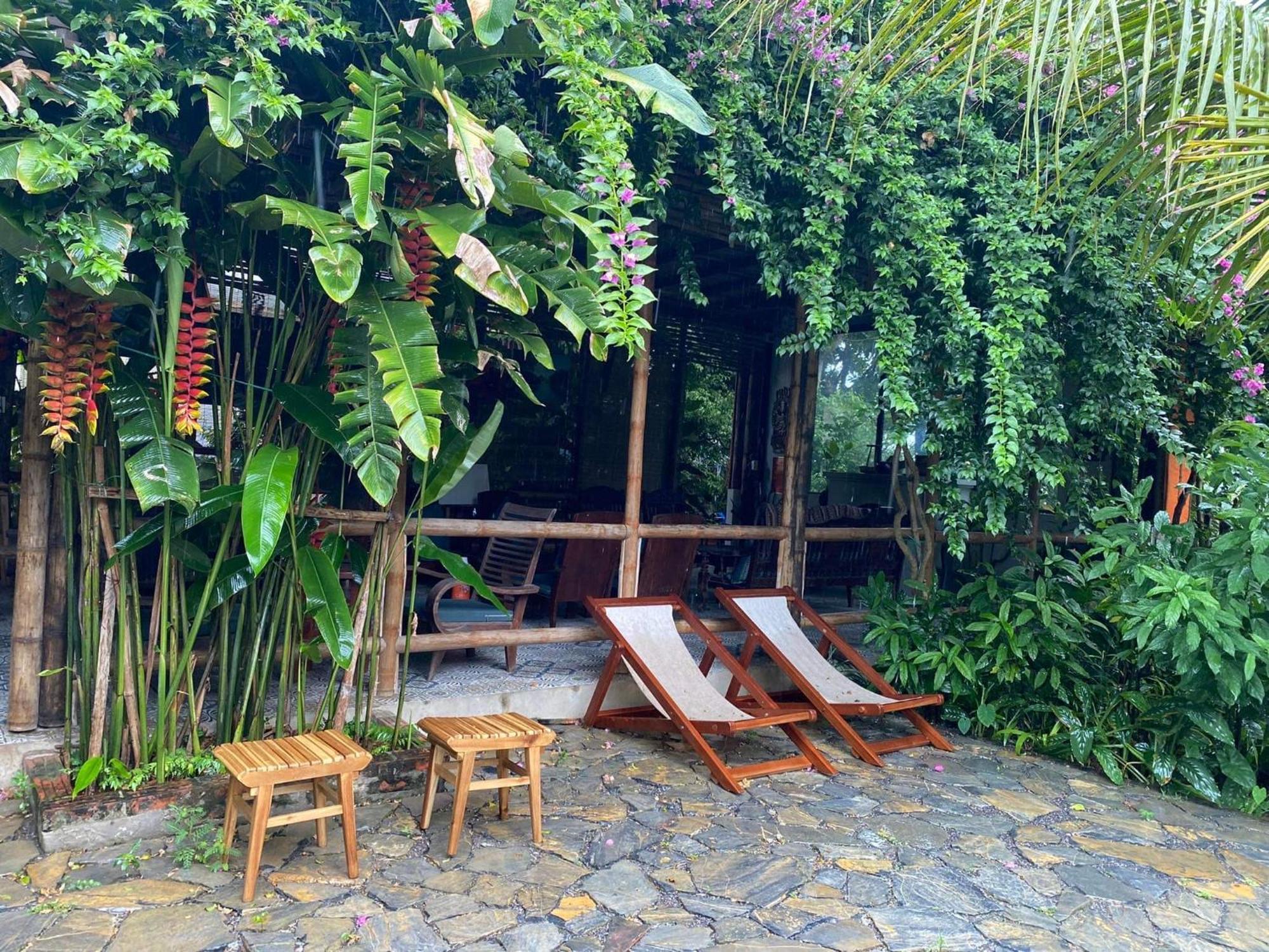 Nha Lua Homestay ニンビン エクステリア 写真