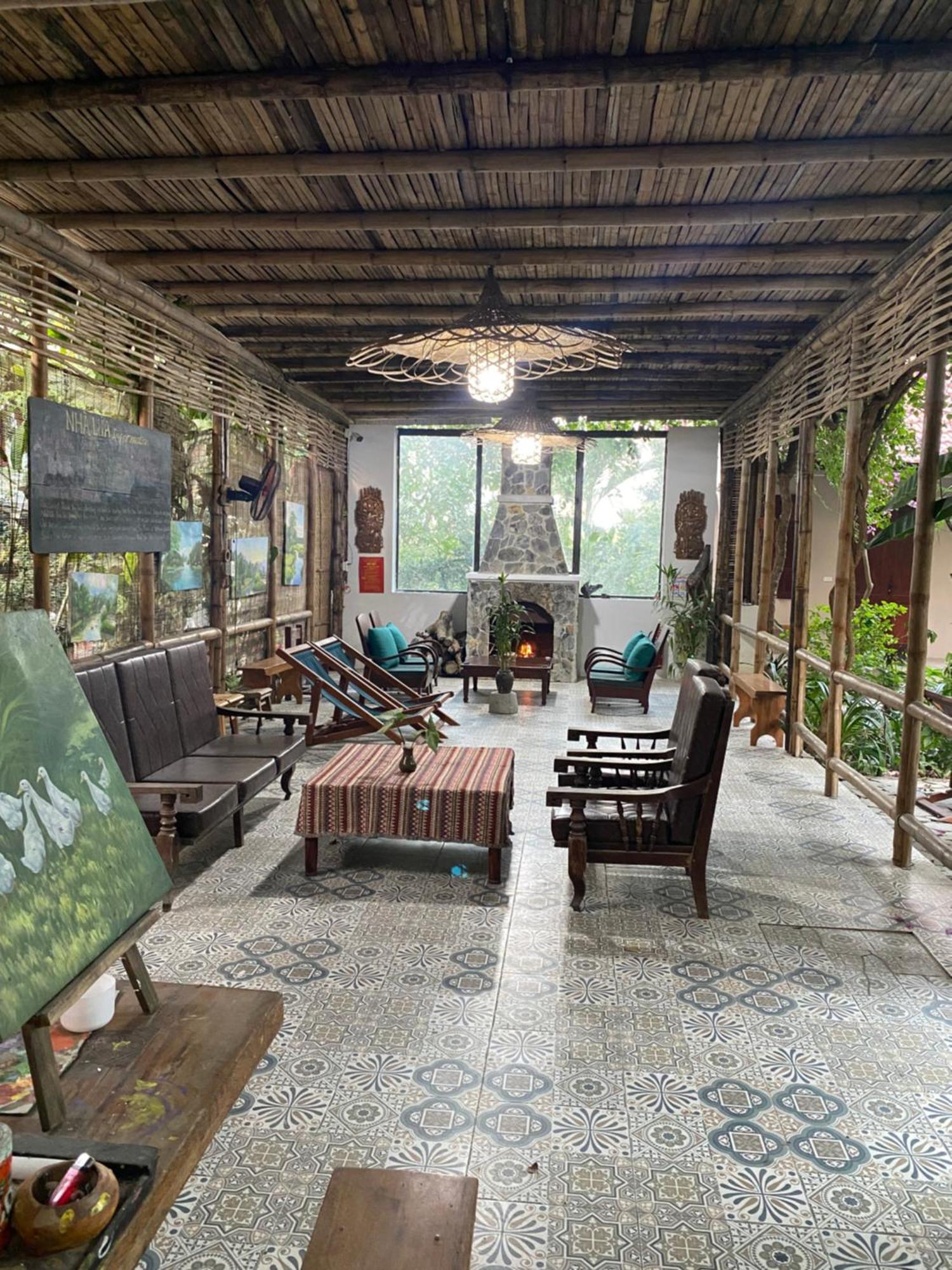 Nha Lua Homestay ニンビン エクステリア 写真